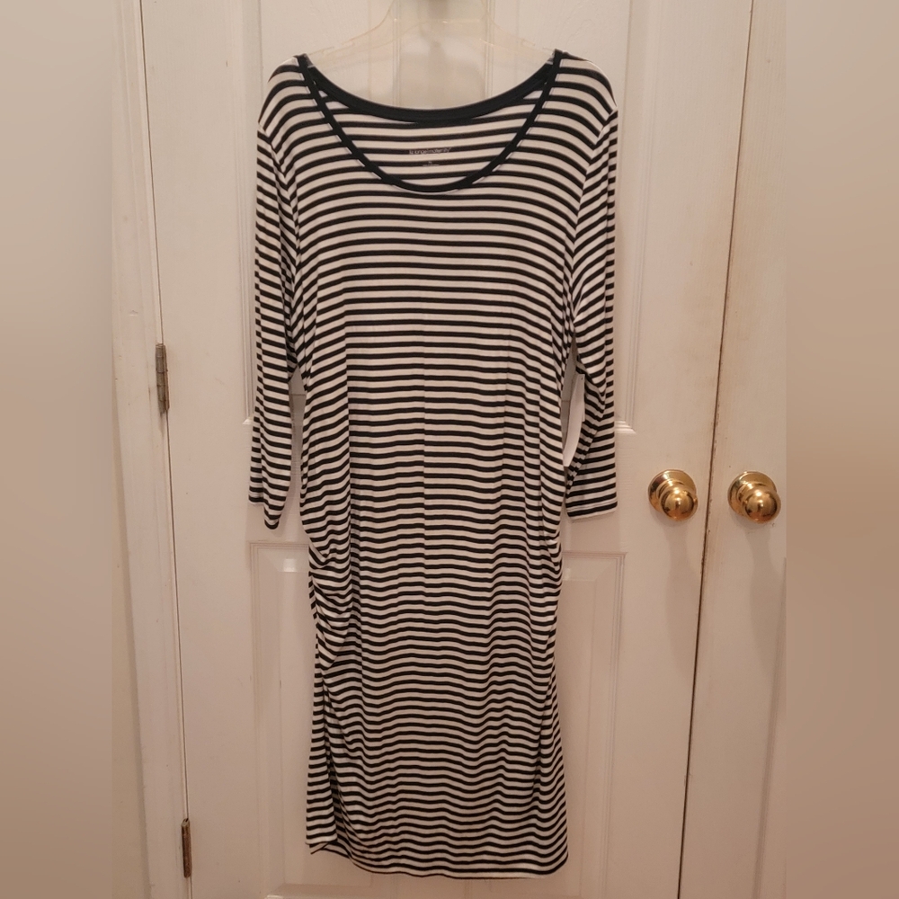Liz Lange Maternity Black & White Striped Dress with 3/4 Length Sleeves -Size XL